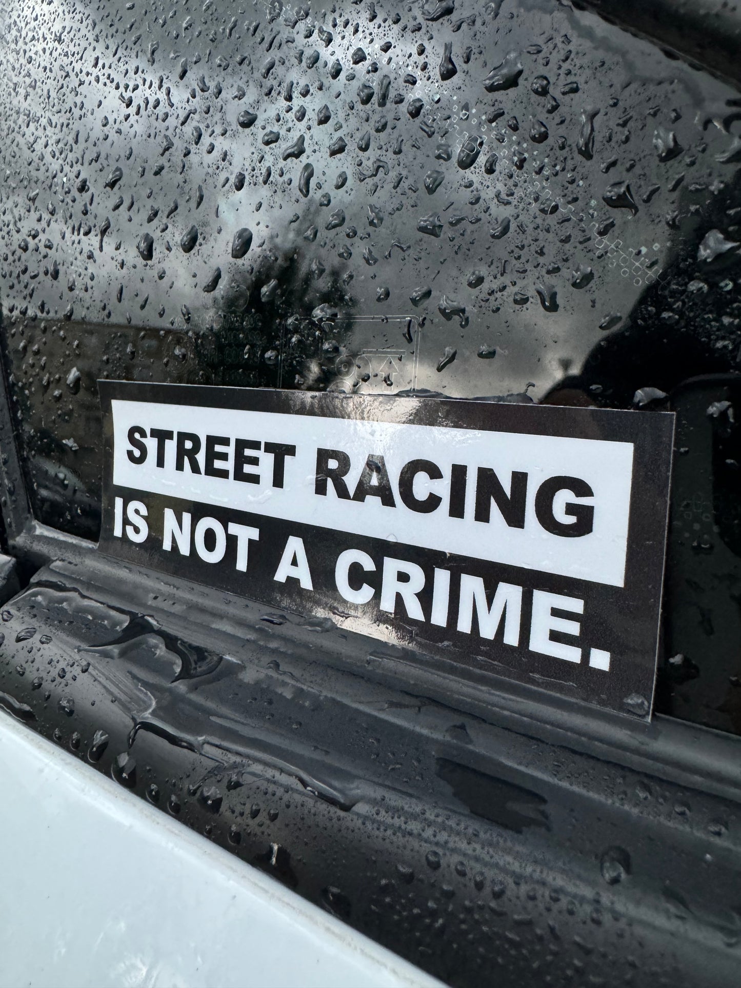 Wlepa: Street Racing is not a crime
